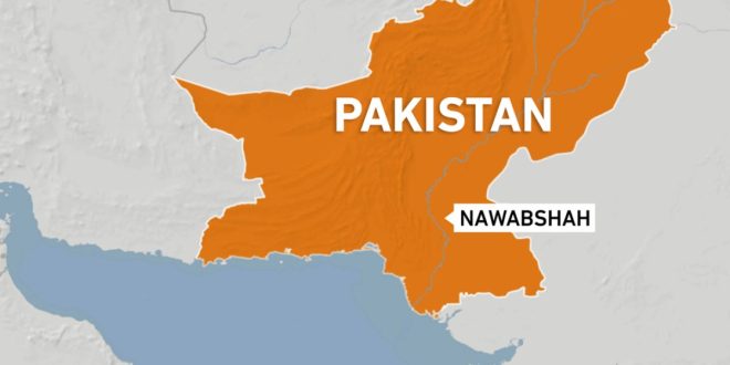 Pakistan passenger train derails, 15 killed