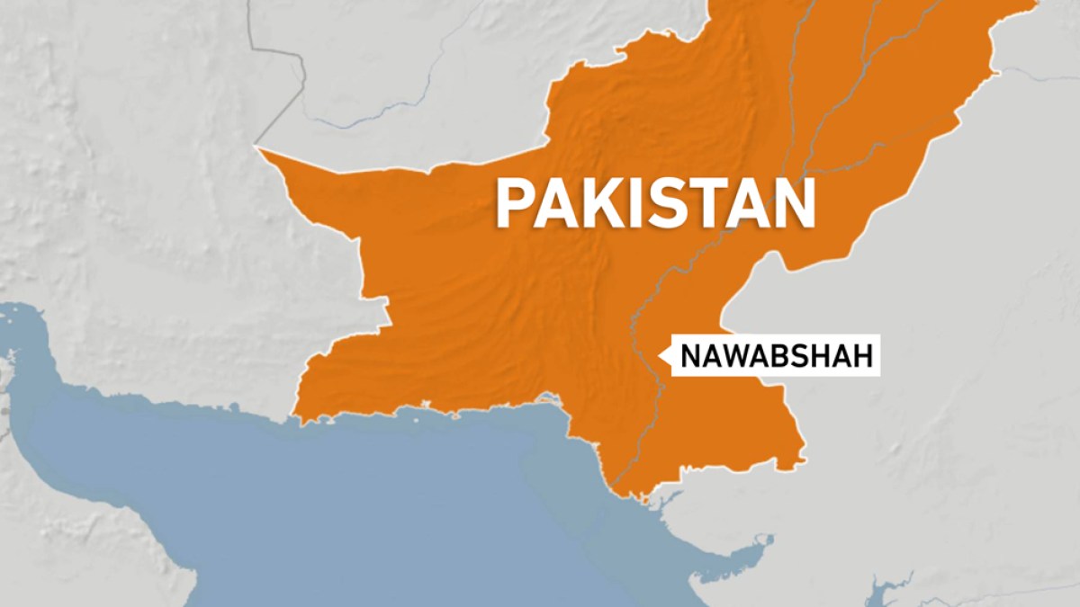 Pakistan passenger train derails, 15 killed