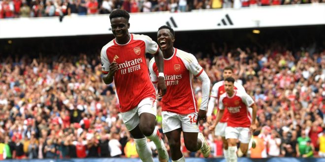 Arsenal Celebrating After Scoring