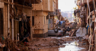 10,000 people missing after devastating floods hit Libya