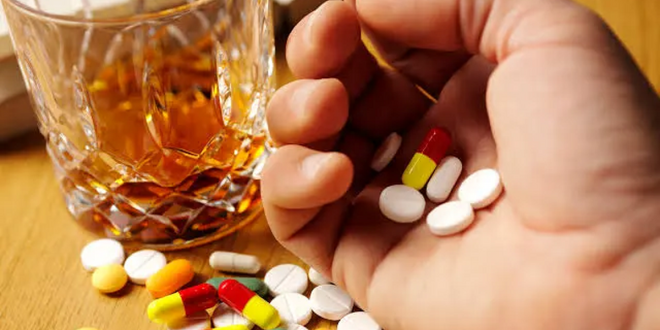 5 foods and drinks you should never take while on drugs