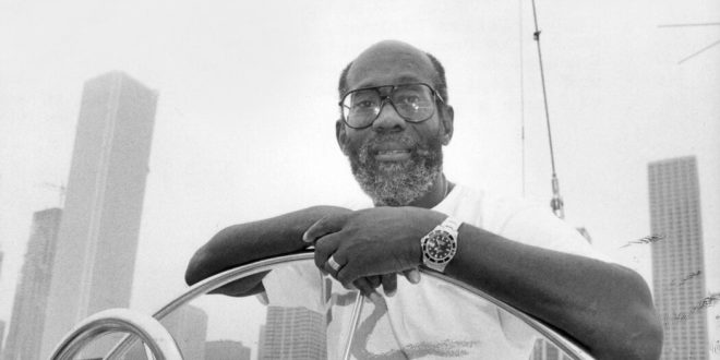Bill Pinkney, Globe-Circling Sailor Who Set a Racial Mark, Dies at 87
