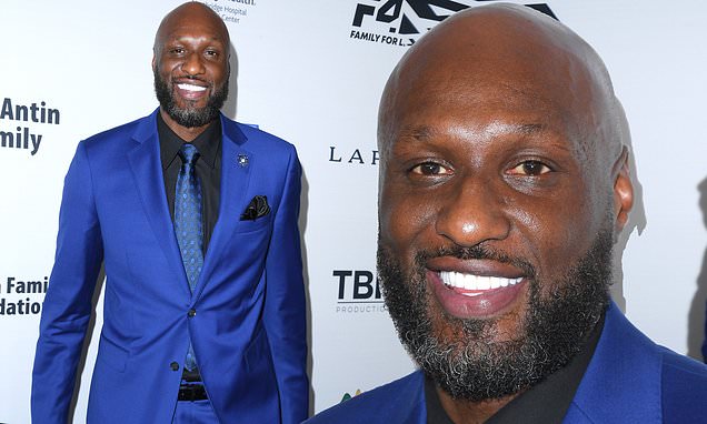 Former NBA player, Lamar Odom crashes his car into two parked�vehicles