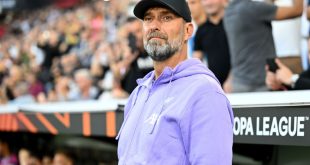 Manager Juergen Klopp of Liverpool FC looks on prior to the UEFA Europa League 2023/24 group stage match between LASK and Liverpool FC on September 21, 2023 in Linz, Austria. (Photo by Harry Langer/DeFodi Images via Getty Images)