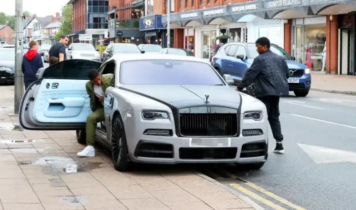 Man Utd star Marcus Rashford crashes �700k Rolls Royce after match against Burnley