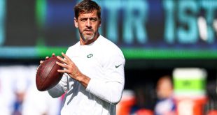 rsz aaron rodgers ny jets got game of thrones
