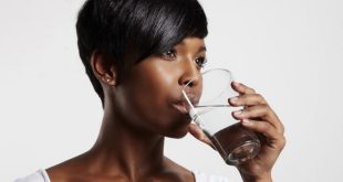 10 amazing benefits of drinking warm water first thing in the morning