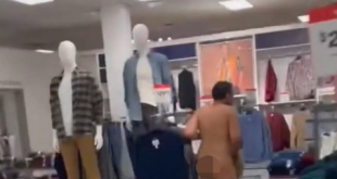 Angry parents confront n@ked man running around departmental store and "trying to touch children"