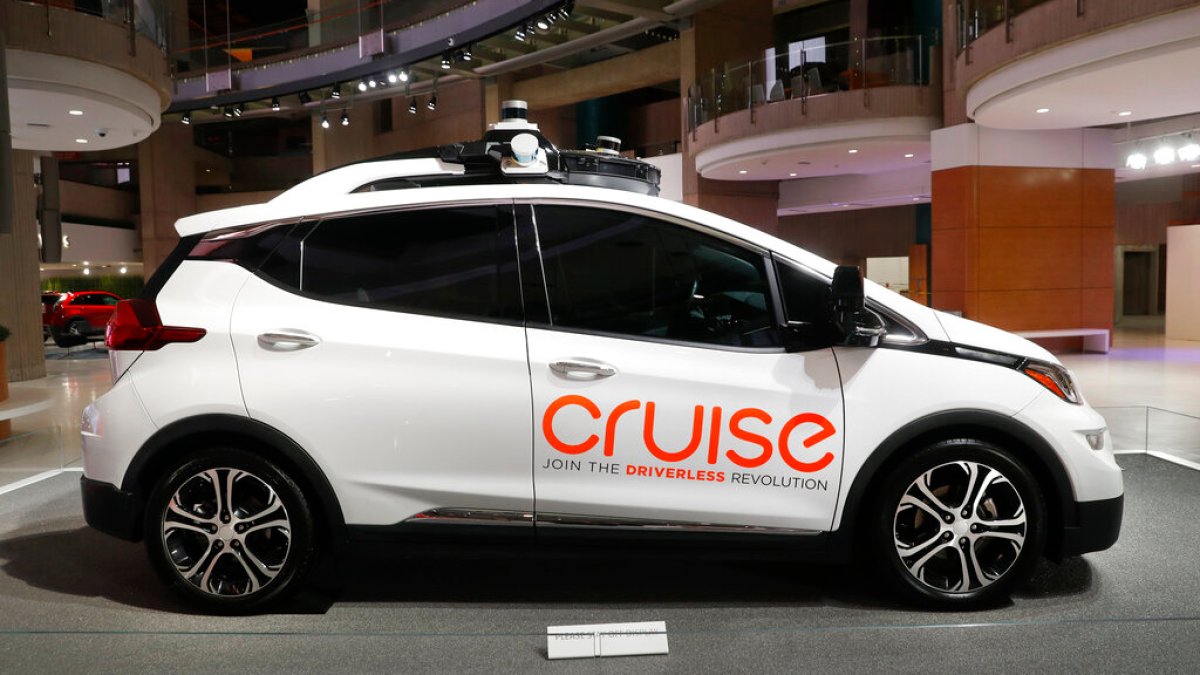 California hits pause on GM Cruise self-driving cars due to safety concerns