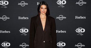 Roundup: Kendall Jenner, Bad Bunny Go to SNL After-Party; Bill Belichick Gets 300th Win; ALCS Headed to Game 7