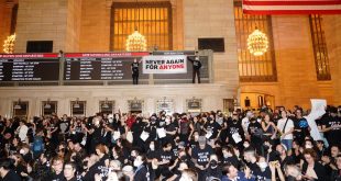 ‘Let Gaza Live’: Calls for Cease-Fire Fill Grand Central Terminal
