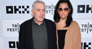 She was in love with his cheque book not him - Robert De Niro?s girlfriend testifies against his former