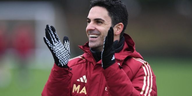 Arsenal manager Mikel Arteta pictured during a training session in December 2023.