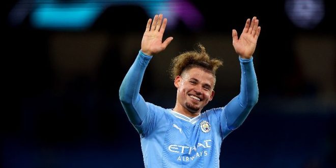 Kalvin Phillips acknowledges the Manchester City fans after his side