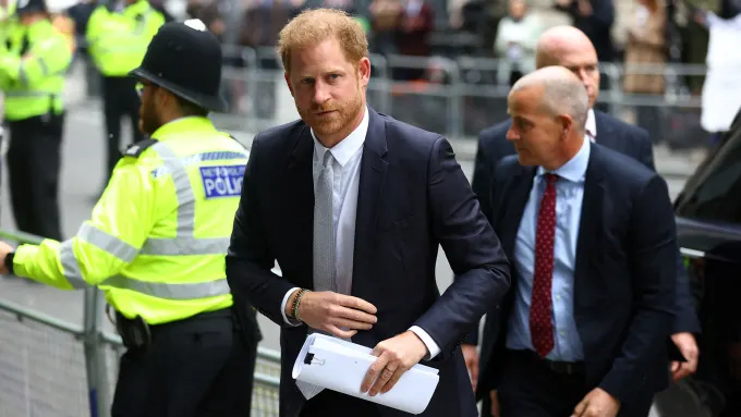 Prince Harry was victim of ?extensive? phone hacking- UK High Court rules, Orders payment of �140,600 to him