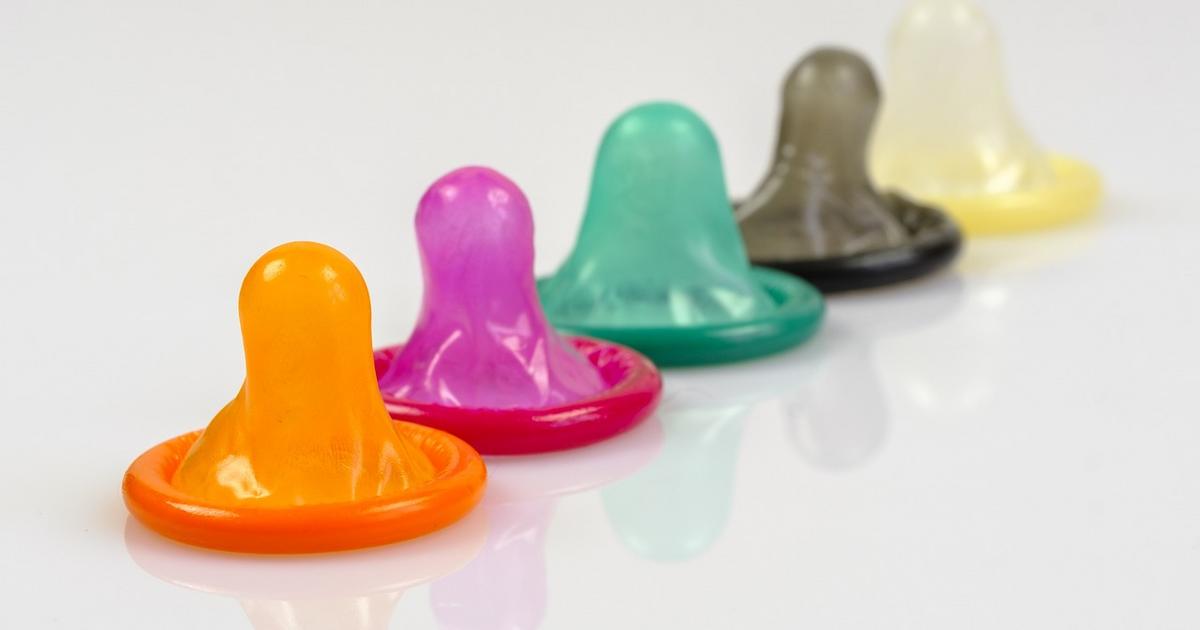 These 3 reasons are why you shouldn’t use 2 condoms at the same time