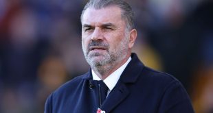Ange Postecoglou, Manager of Tottenham Hotspur, looks on prior to the Premier League match between Wolverhampton Wanderers and Tottenham Hotspur at Molineux on November 11, 2023 in Wolverhampton, England. (Photo by Jack Thomas - WWFC/Wolves via Getty Images)