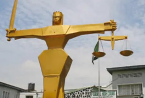 Drama as suspect attempts suicide in Lagos court