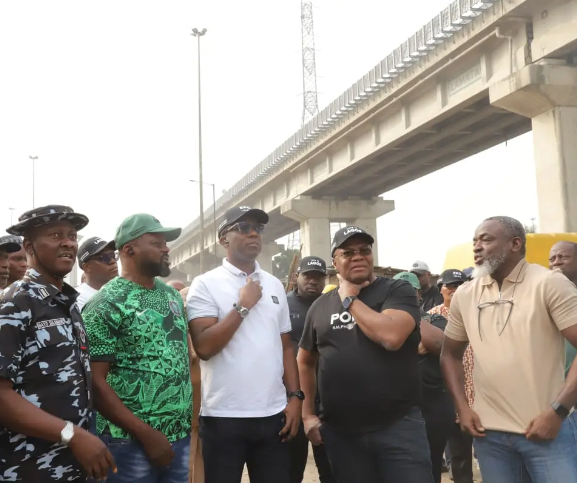 Lagos govt gives 5 days quit notice to squatters under Ijora bridge