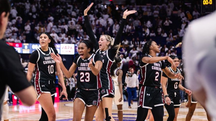 No. 1 Gamecocks rally past No. 9 LSU in SEC thriller