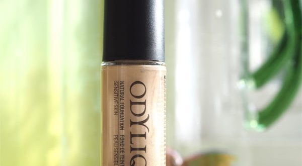 Odylique Natural Foundation Review | British Beauty Blogger