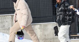 Singer Joe Jonas goes skiing with model Stormi Bree after they were spotted boarding a private jet together
