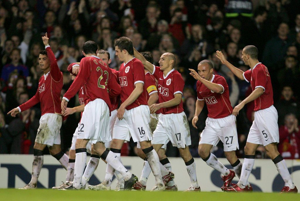 Henrik Larsson of Manchester United celebrates scoring the first goal during the UEFA Champions League Round of sixteen second leg match between Manchester United and Lille at Old Trafford on March 7 2007 in Manchester, England. (Photo by Matthew Peters/Manchester United via Getty Images)