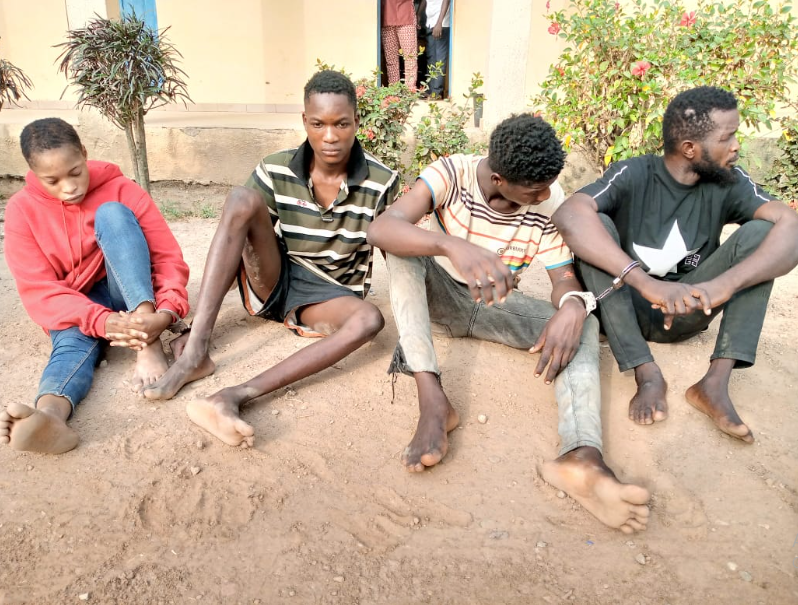 Police parade cultists and car theft syndicate in Osun