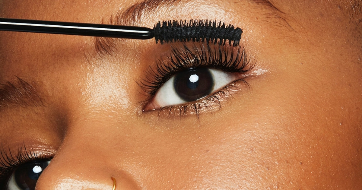 10 important things to beware of when applying eyelash extensions