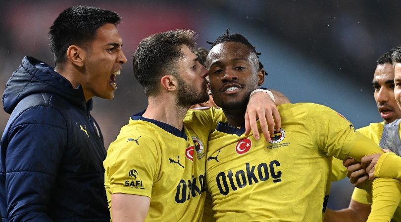 Michy Batshuayi celebrates with his team-mates after Fenerbahce