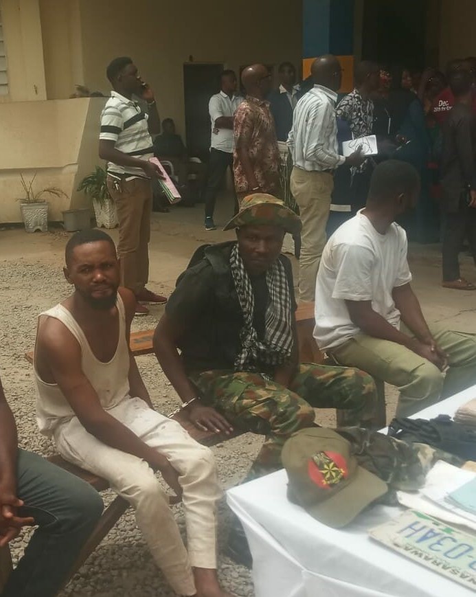 Police arrest dismissed soldier and one other for robbery in Abuja