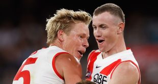 Swans' 'synergy' picks apart reigning premiers