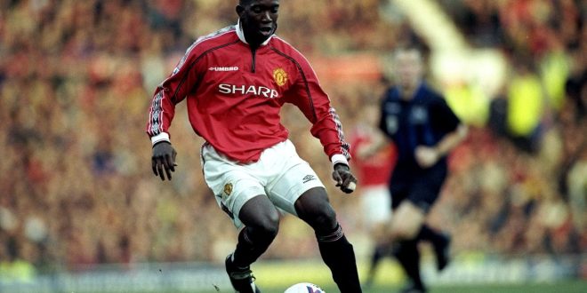 Dwight Yorke in action for Manchester United against Leeds United in 1998.