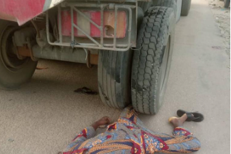 Truck driver crushes man to death while reversing