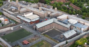 UK prison suffers mass poisoning, six rushed to the hospital