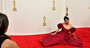 Oscars  2024: YouTuber Liza Koshy falls on the Oscars red carpet while struggling to walk in 8-inch�platform�heels (Photos)