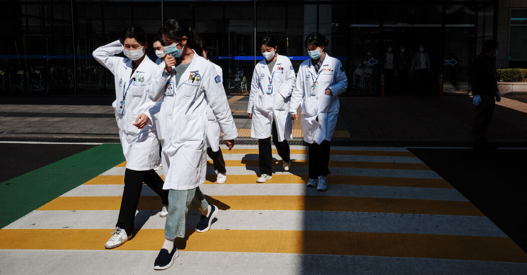 As Doctors’ Walkout Drags On, Some South Koreans Are Losing Patience