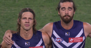 Dockers hold back tears during emotional tribute