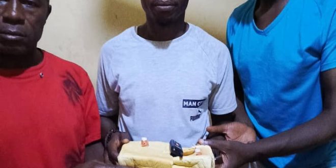 Three arrested for smuggling drugs concealed in bread to suspect in Kaduna police cell