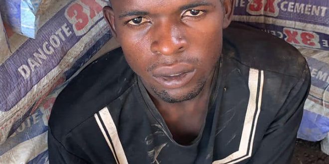 Troops arrest two notorious kidnappers in Taraba, recover arms and ammunition