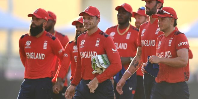 Anxious England defies horror start to stay alive