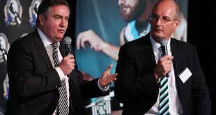 Eddie drops Koch bombshell in race for big AFL job