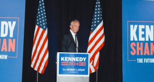Kennedy Raises Just $2.6 Million, a Sign of Reliance on His Running Mate