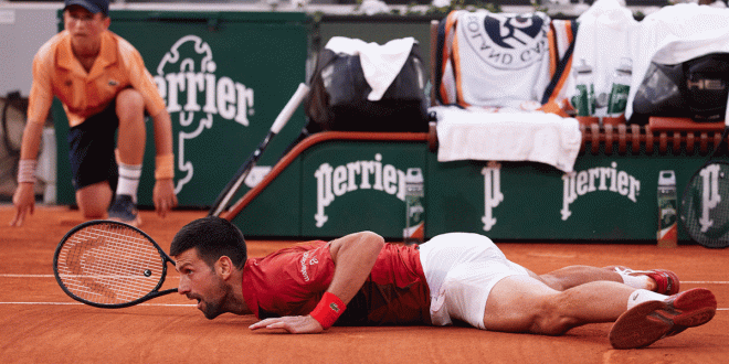 Novak Djokovic withdraws from Roland-Garros with injured right knee