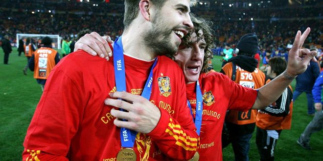 Spain celebrating their 2010 World Cup win