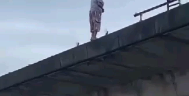 Woman climbs flyover and plunges to her death in Delta