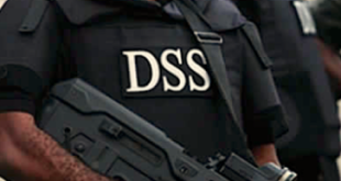 DSS raids suspected terrorist?s residence in Niger State, recovers arms and dollar bills