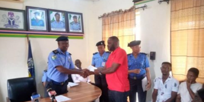 Police presents N43m cheques to families of deceased officers in Cross River