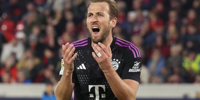 The Harry Kane trophy curse: Harry Kane reacts during Bayern Munich
