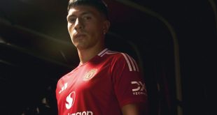 Adidas Manchester United home kit 2024/25